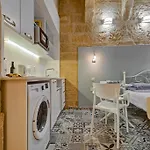 31 Sally Port Appartement *