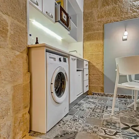31 Sally Port Valletta